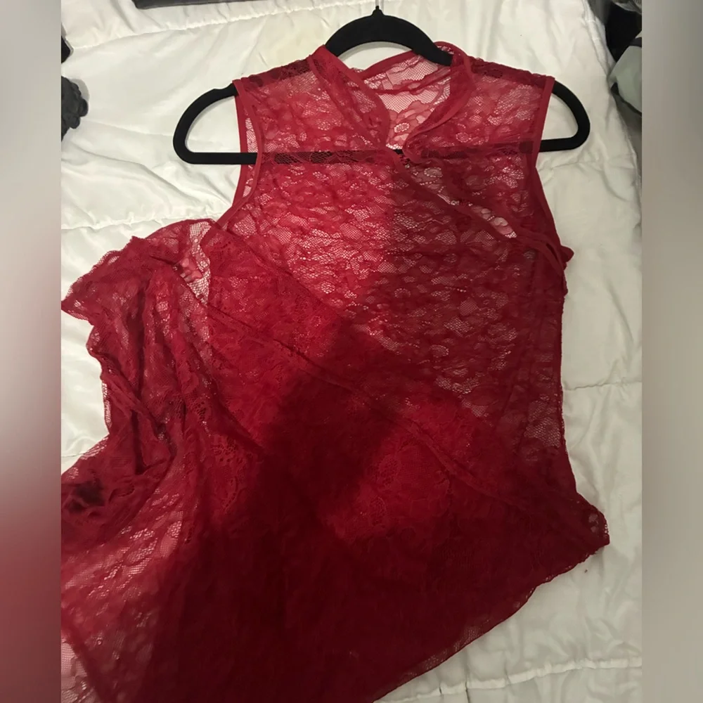 Red Lace Sheer Robe - Picture 2 of 2